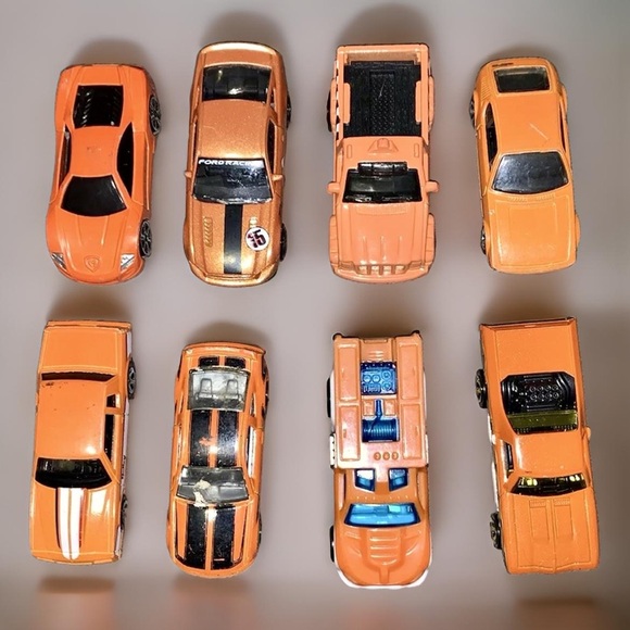 Lot Of 8 Vintage Assorted Pre-Owned Orange Hot Wheels, Loose, Race Cars & Trucks - Picture 3 of 4